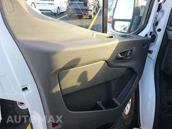 2025 Ford Transit 250 Cargo Van Low Roof 130.0" WB - miniatura 9