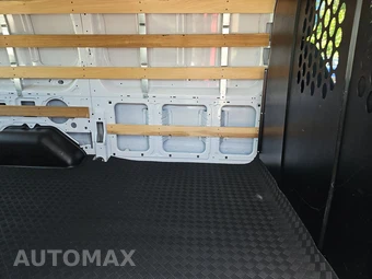 2025 Ford Transit 250 Cargo Van Low Roof 130.0" WB - miniatura 13