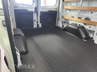 2025 Ford Transit 250 Cargo Van Low Roof 130.0" WB - miniatura 13