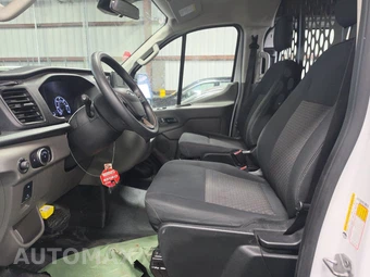 2025 Ford Transit 250 Cargo Van Low Roof 130.0" WB - miniatura 7