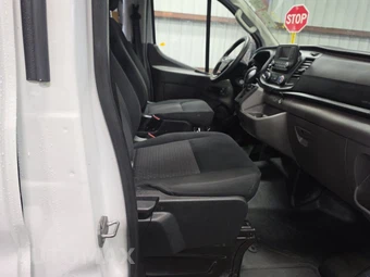2025 Ford Transit 250 Cargo Van Low Roof 130.0" WB - miniatura 8