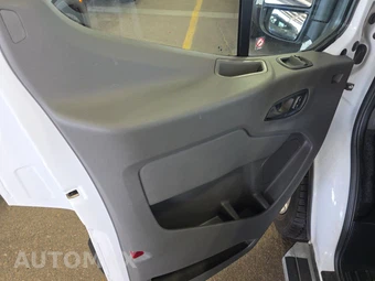 2025 Ford Transit 250 Cargo Van Low Roof 130.0" WB - miniatura 9