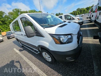2025 Ford Transit 250 Cargo Van Low Roof 130.0" WB - miniatura 3