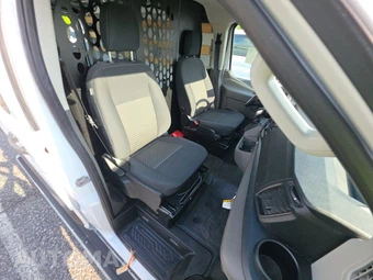 2025 Ford Transit 250 Cargo Van Low Roof 130.0" WB - miniatura 8