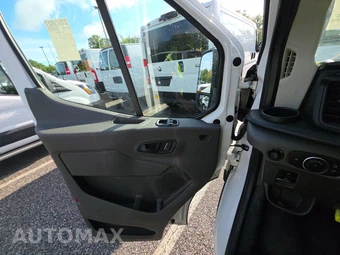 2025 Ford Transit 250 Cargo Van Low Roof 130.0" WB - miniatura 9