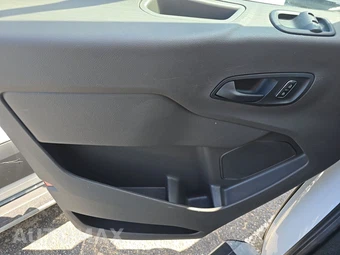2025 Ford Transit 250 Cargo Van Low Roof 130.0" WB - miniatura 9