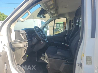 2025 Ford Transit 250 Cargo Van Low Roof 130.0" WB - miniatura 7