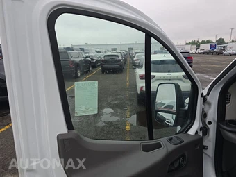 2025 Ford Transit 250 Cargo Van Low Roof 130.0" WB - miniatura 9