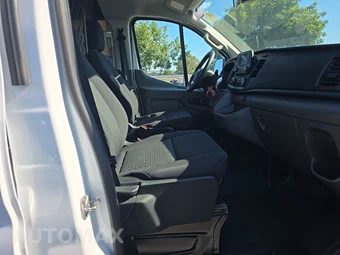 2025 Ford Transit 250 Cargo Van Low Roof 130.0" WB - miniatura 8