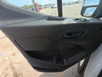2025 Ford Transit 250 Cargo Van Low Roof 130.0" WB - miniatura 9
