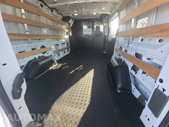 2025 Ford Transit 250 Cargo Van Low Roof 130.0" WB - miniatura 15
