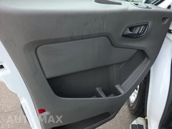 2025 Ford Transit 250 Cargo Van Low Roof 130.0" WB - miniatura 9