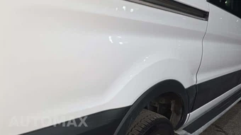 2025 Ford Transit 250 Cargo Van Low Roof 130.0" WB - miniatura 22