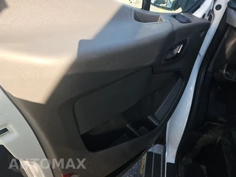 2025 Ford Transit 250 Cargo Van Low Roof 130.0" WB - miniatura 9