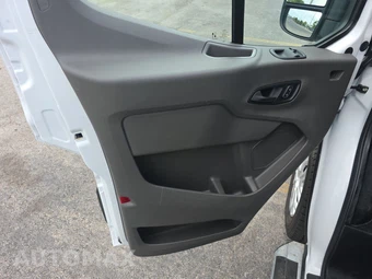 2025 Ford Transit 250 Cargo Van Low Roof 130.0" WB - miniatura 9