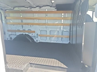 2025 Ford Transit 250 Cargo Van Low Roof 130.0" WB - miniatura 10