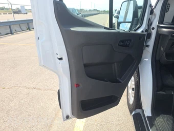 2025 Ford Transit 250 Cargo Van Low Roof 130.0" WB - miniatura 9