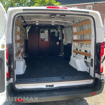 2025 Ford Transit 250 Cargo Van Low Roof 130.0" WB - miniatura 10