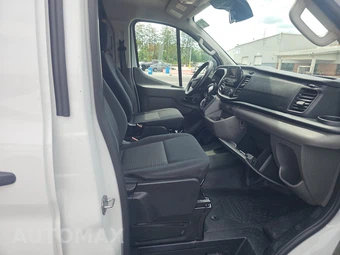 2025 Ford Transit 250 Cargo Van Low Roof 130.0" WB - miniatura 8
