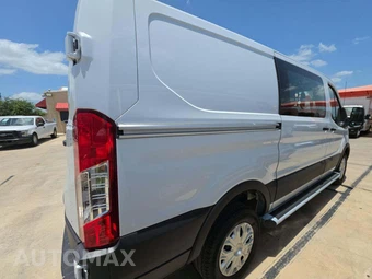 2025 Ford Transit 250 Cargo Van Low Roof 130.0" WB - miniatura 3
