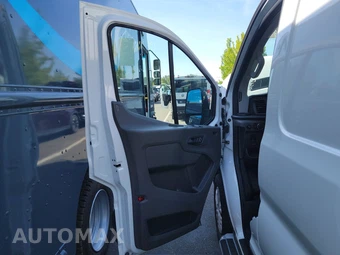 2025 Ford Transit 250 Cargo Van Low Roof 130.0" WB - miniatura 9