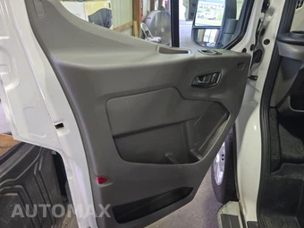 2025 Ford Transit 250 Cargo Van Low Roof 130.0" WB - miniatura 9