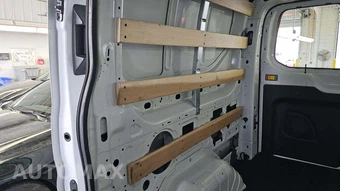2025 Ford Transit 250 Cargo Van Low Roof 130.0" WB - miniatura 22