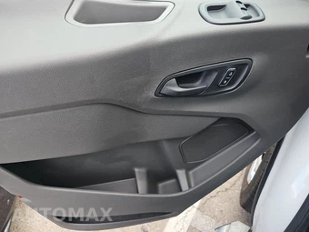 2025 Ford Transit 250 Cargo Van Low Roof 130.0" WB - miniatura 9