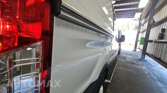 2025 Ford Transit 250 Cargo Van Low Roof 130.0" WB - miniatura 21