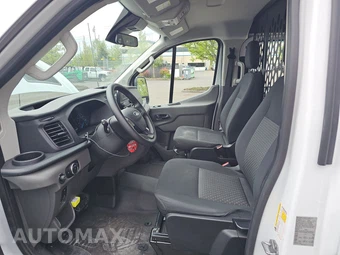 2025 Ford Transit 250 Cargo Van Low Roof 130.0" WB - miniatura 7