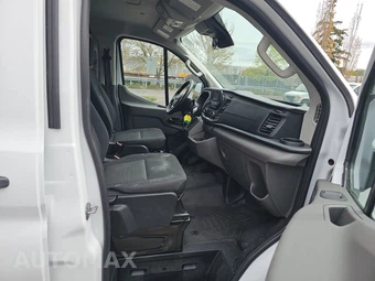 2025 Ford Transit 250 Cargo Van Low Roof 130.0" WB - miniatura 8