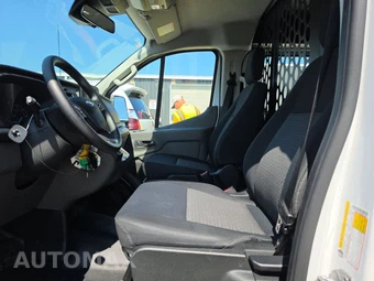2025 Ford Transit 250 Cargo Van Low Roof 130.0" WB - miniatura 7