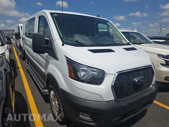 2025 Ford Transit 250 Cargo Van Low Roof 130.0" WB - miniatura 3