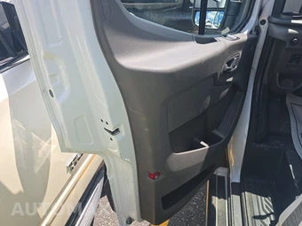 2025 Ford Transit 250 Cargo Van Low Roof 130.0" WB - miniatura 9