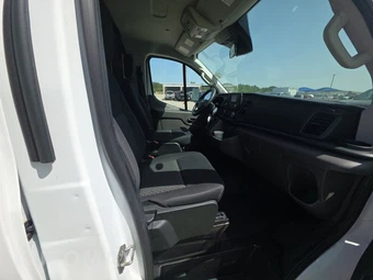 2025 Ford Transit 250 Cargo Van Low Roof 130.0" WB - miniatura 8