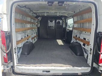 2025 Ford Transit 250 Cargo Van Low Roof 130.0" WB - miniatura 15