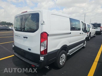 2025 Ford Transit 250 Cargo Van Low Roof 130.0" WB - miniatura 4