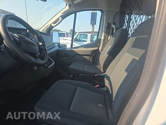 2025 Ford Transit 250 Cargo Van Low Roof 130.0" WB - miniatura 7