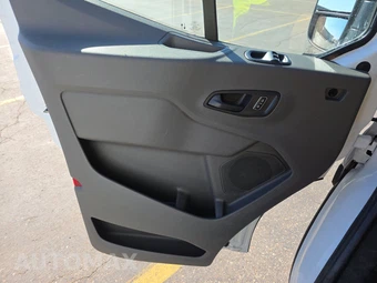 2025 Ford Transit 250 Cargo Van Low Roof 130.0" WB - miniatura 9