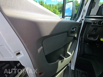 2025 Ford Transit 250 Cargo Van Low Roof 130.0" WB - miniatura 9