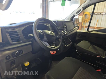 2025 Ford Transit 250 Cargo Van Low Roof 130.0" WB - miniatura 11