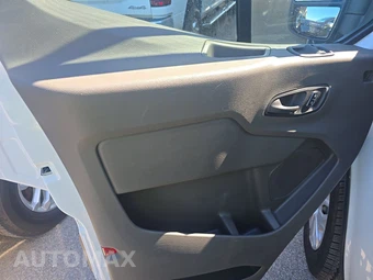 2025 Ford Transit 250 Cargo Van Low Roof 130.0" WB - miniatura 9