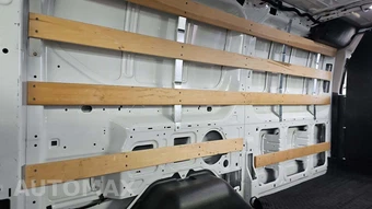 2025 Ford Transit 250 Cargo Van Low Roof 130.0" WB - miniatura 19