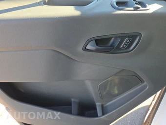 2025 Ford Transit 250 Cargo Van Low Roof 130.0" WB - miniatura 9