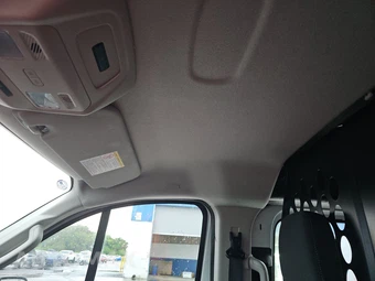 2025 Ford Transit 250 Cargo Van Low Roof 130.0" WB - miniatura 18
