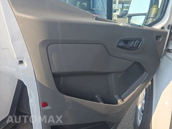 2025 Ford Transit 250 Cargo Van Low Roof 130.0" WB - miniatura 9