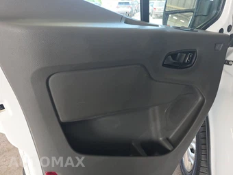 2025 Ford Transit 250 Cargo Van Low Roof 130.0" WB - miniatura 9