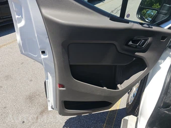 2025 Ford Transit 250 Cargo Van Low Roof 130.0" WB - miniatura 9