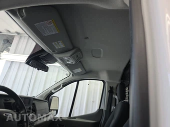 2025 Ford Transit 250 Cargo Van Low Roof 130.0" WB - miniatura 19
