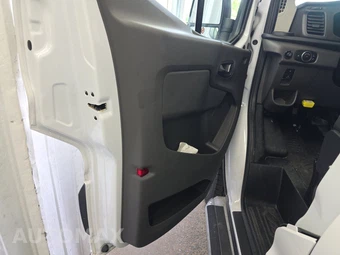 2025 Ford Transit 250 Cargo Van Low Roof 130.0" WB - miniatura 9